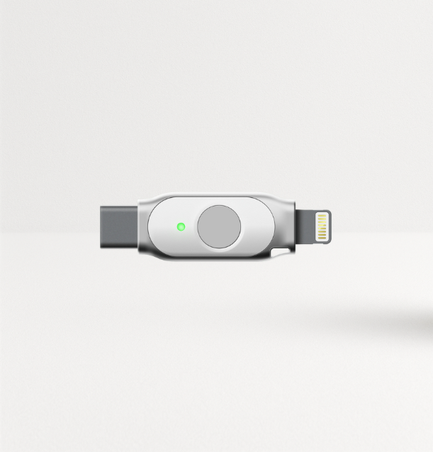 iePass FIDO2 FIDO U2F USB-C MFi + iOS Lightning Security Key with PIV | K44